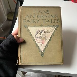 vintage hans andersens fairy tales book